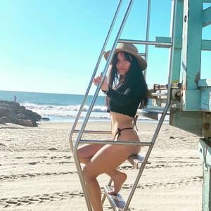 Meet your Posher, Carla